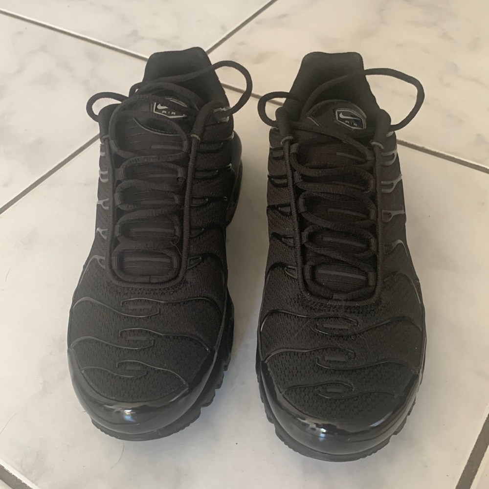 Mens all black Nike Air